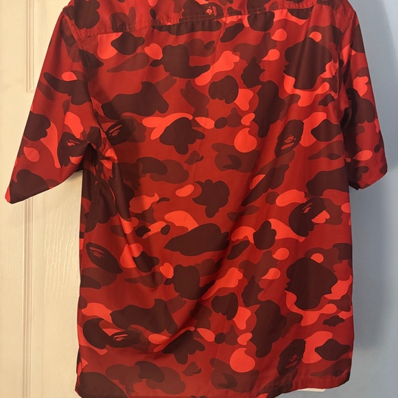 BAPE Color  RedCamo Ape Head One Point Shirt Sz Medium - Picture 2 of 5